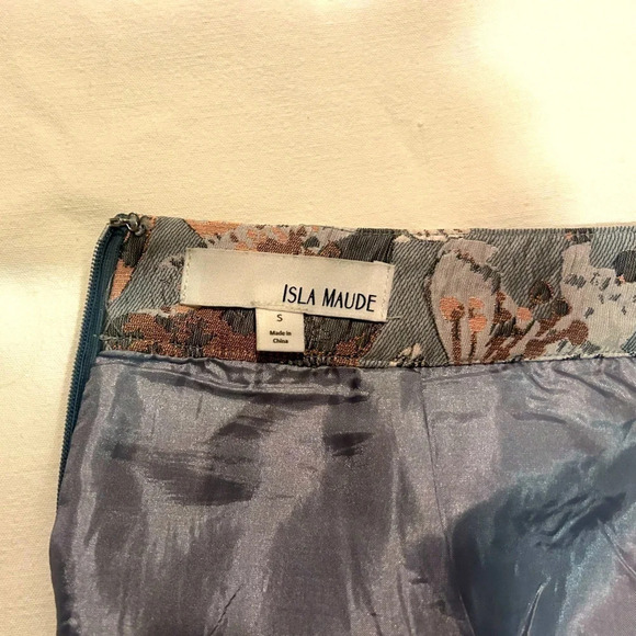 Anthropologie Isla Maude 3/4 length floral chromatic skirt sz S  excellent cond - Picture 8 of 10